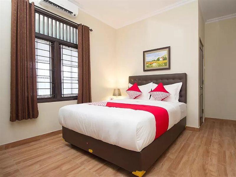 Oyo 572 Omah Gedongkuning Syariah Homestay Yogyakarta Exterior photo