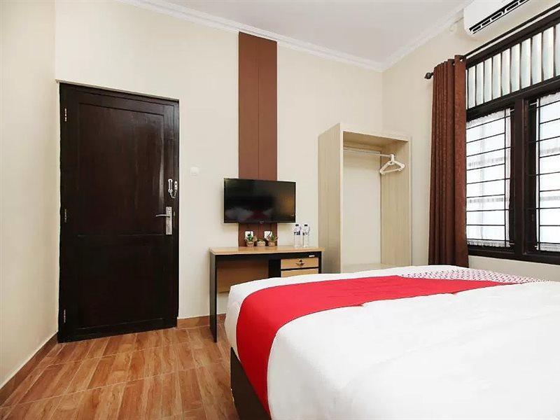 Oyo 572 Omah Gedongkuning Syariah Homestay Yogyakarta Exterior photo