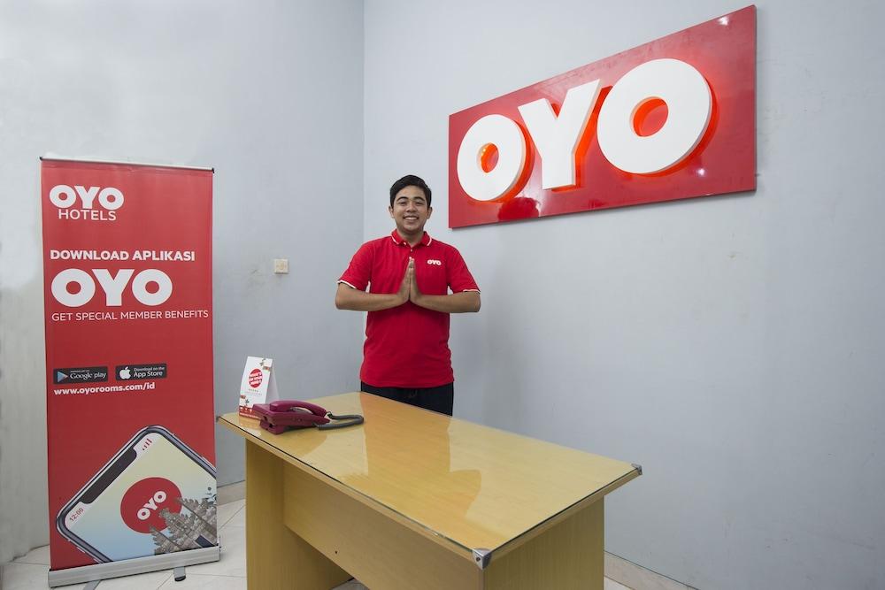 Oyo 572 Omah Gedongkuning Syariah Homestay Yogyakarta Exterior photo