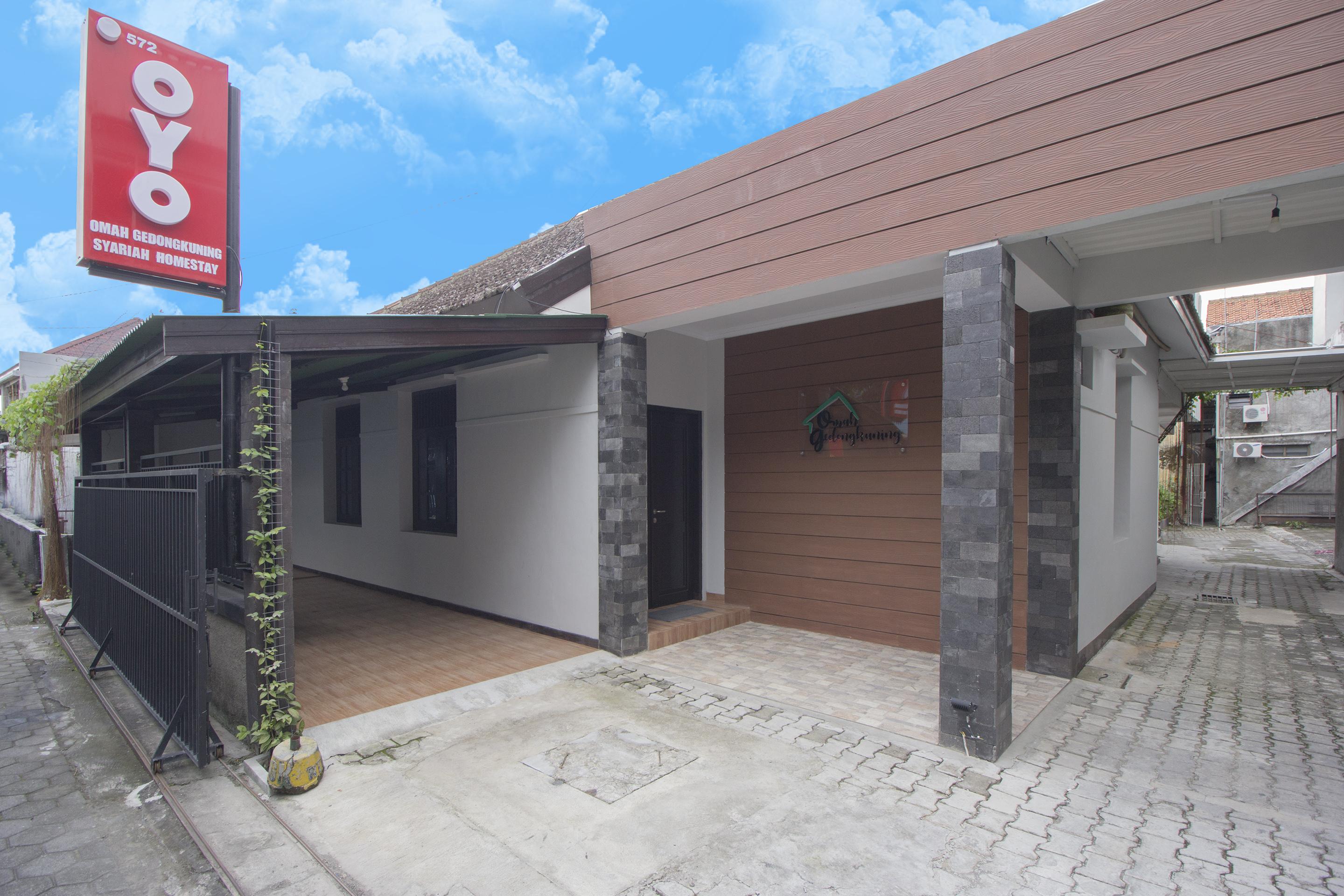 Oyo 572 Omah Gedongkuning Syariah Homestay Yogyakarta Exterior photo